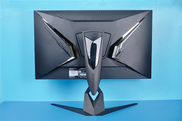 技嘉AORUS FI32U圖賞:4K/144Hz HDR屏 HDMI2.1接口